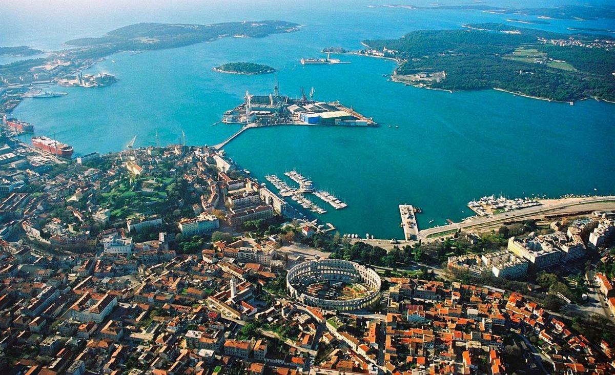 Apartmán Luka Pula Exteriér fotografie